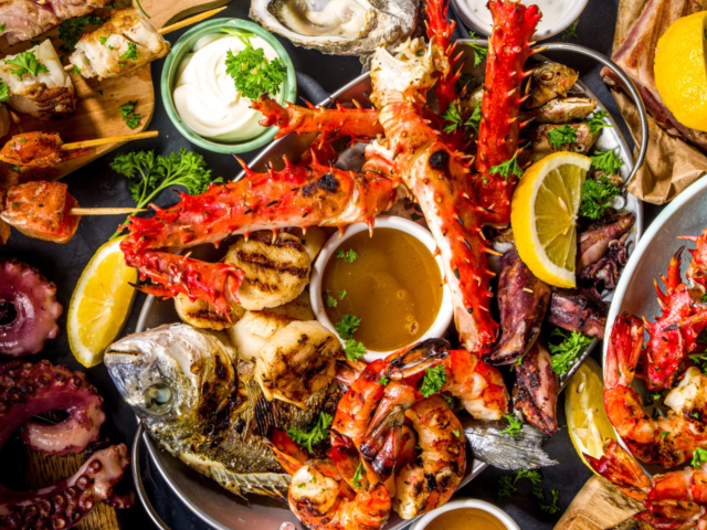 Seafood Lover’s Guide to the Lowcountry: From Shrimp Boats to Raw Bars