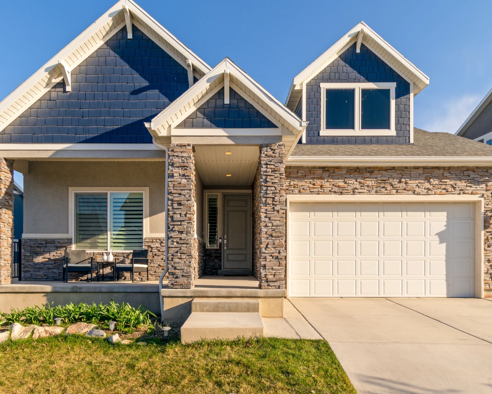 newsletter front photo (25)